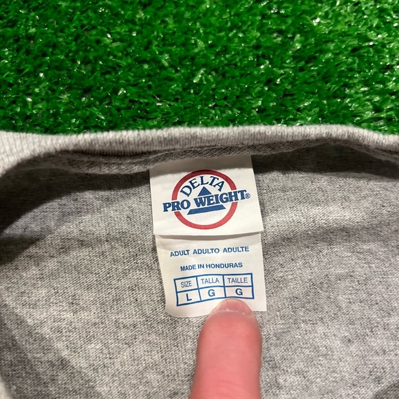 Vintage Grinch Christmas T Shirt - Picture 3 of 3